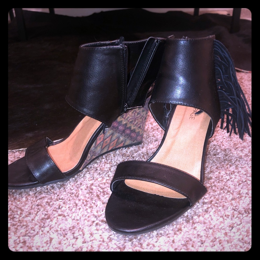 Black rampage wedges